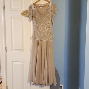 JKara Chiffon evening dress